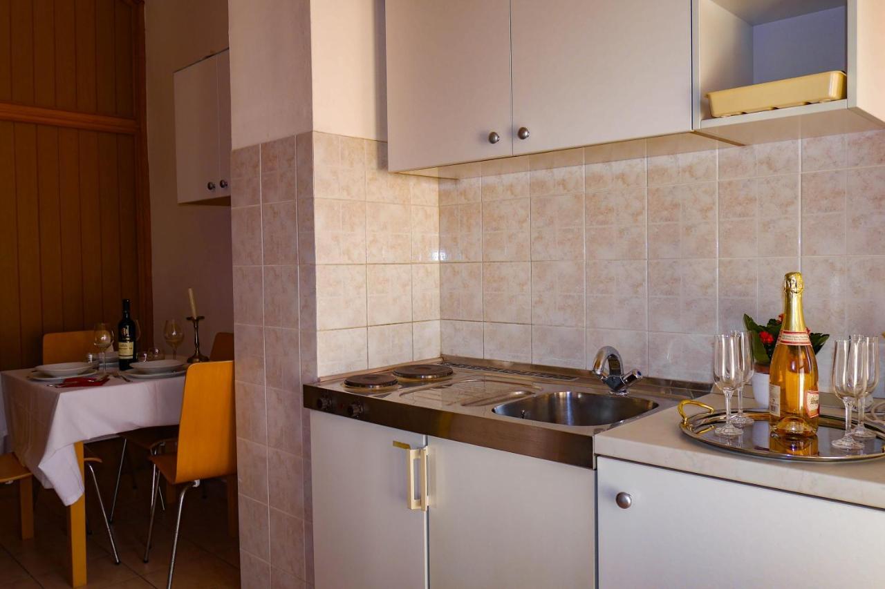 Apartments Beach Дуги-Рат Экстерьер фото