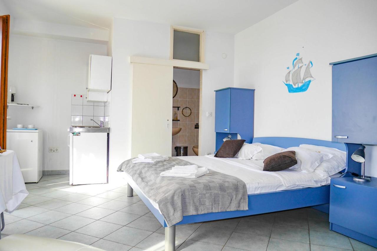 Apartments Beach Дуги-Рат Экстерьер фото